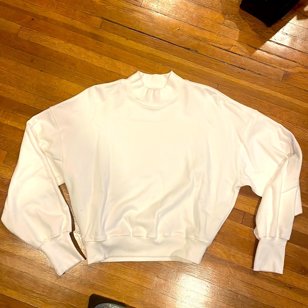 Perfectly cream with a splash of white